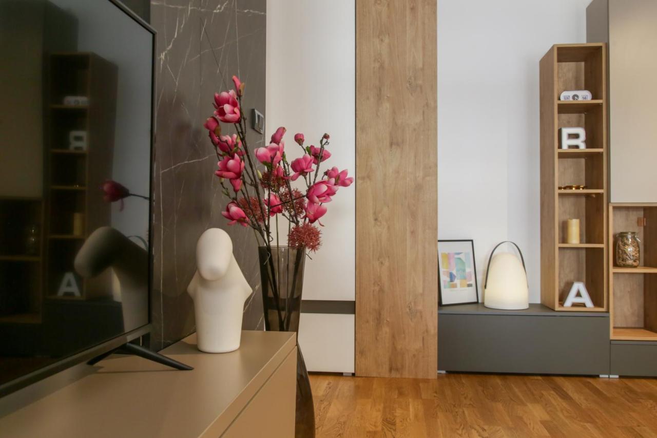 Supernova Deluxe Residence Νόβι Σαντ Εξωτερικό φωτογραφία